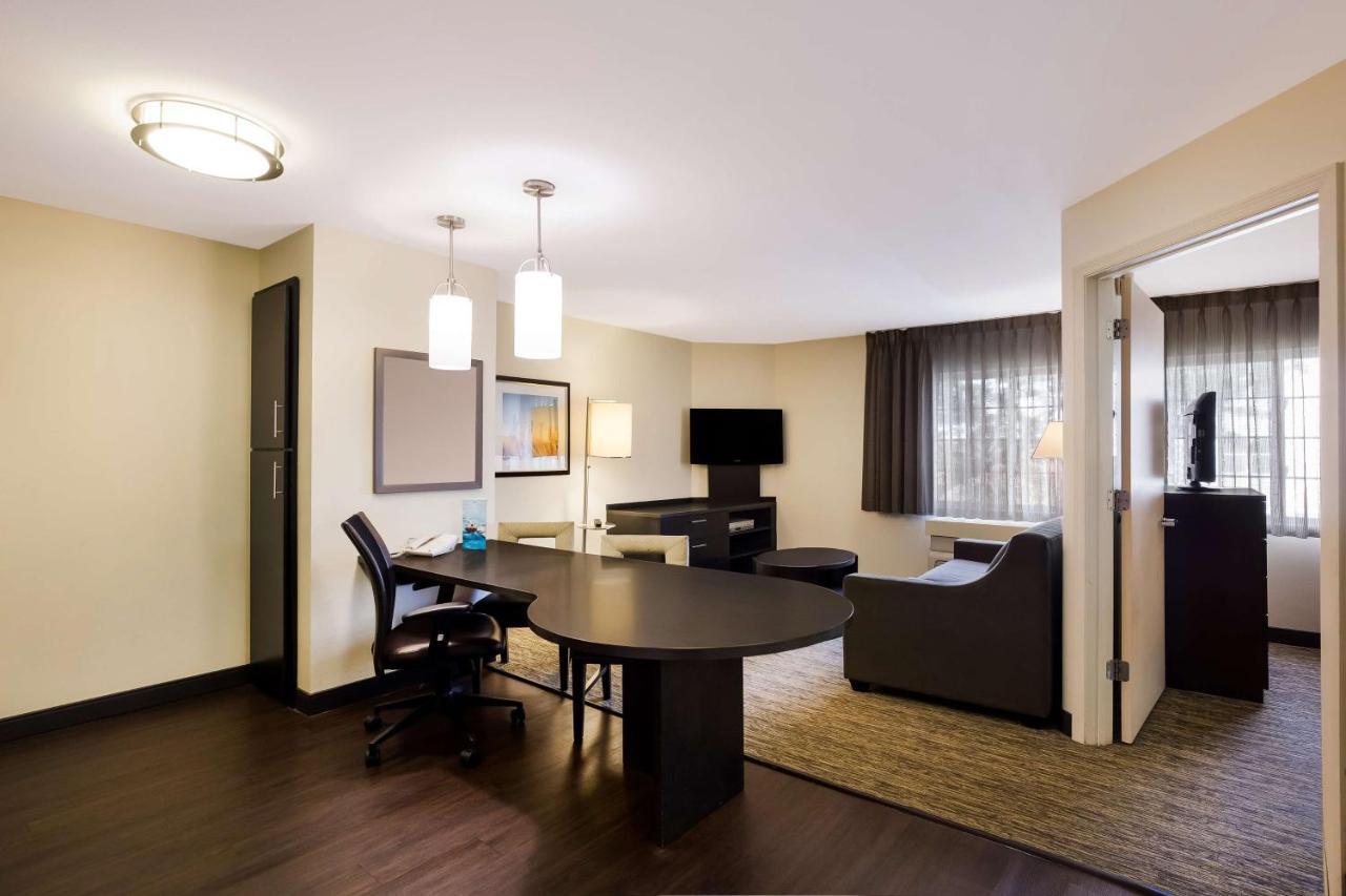 Sonesta Simply Suites St Louis Earth City Kültér fotó