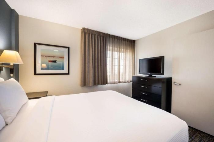 Sonesta Simply Suites St Louis Earth City Szoba fotó