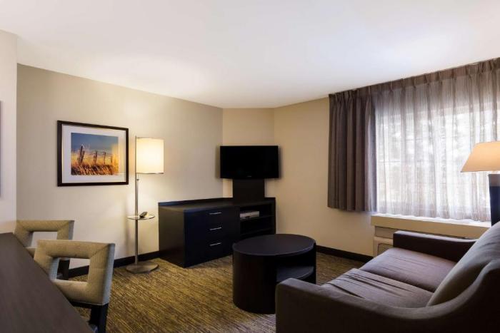 Sonesta Simply Suites St Louis Earth City Szoba fotó